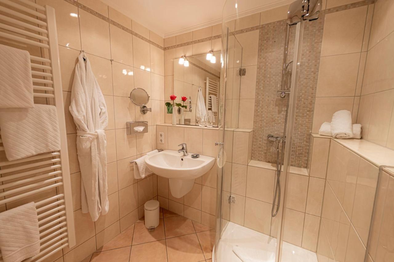 Hotel Strandhotel Fontana 4*